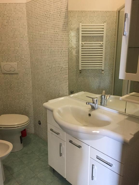 Giuly Guesthouse ローマ エクステリア 写真