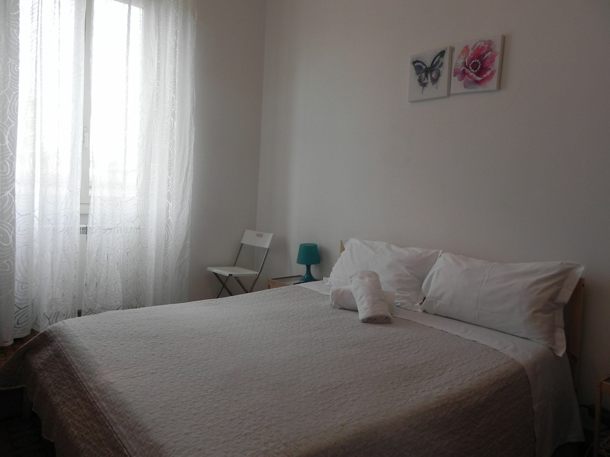 Giuly Guesthouse ローマ エクステリア 写真
