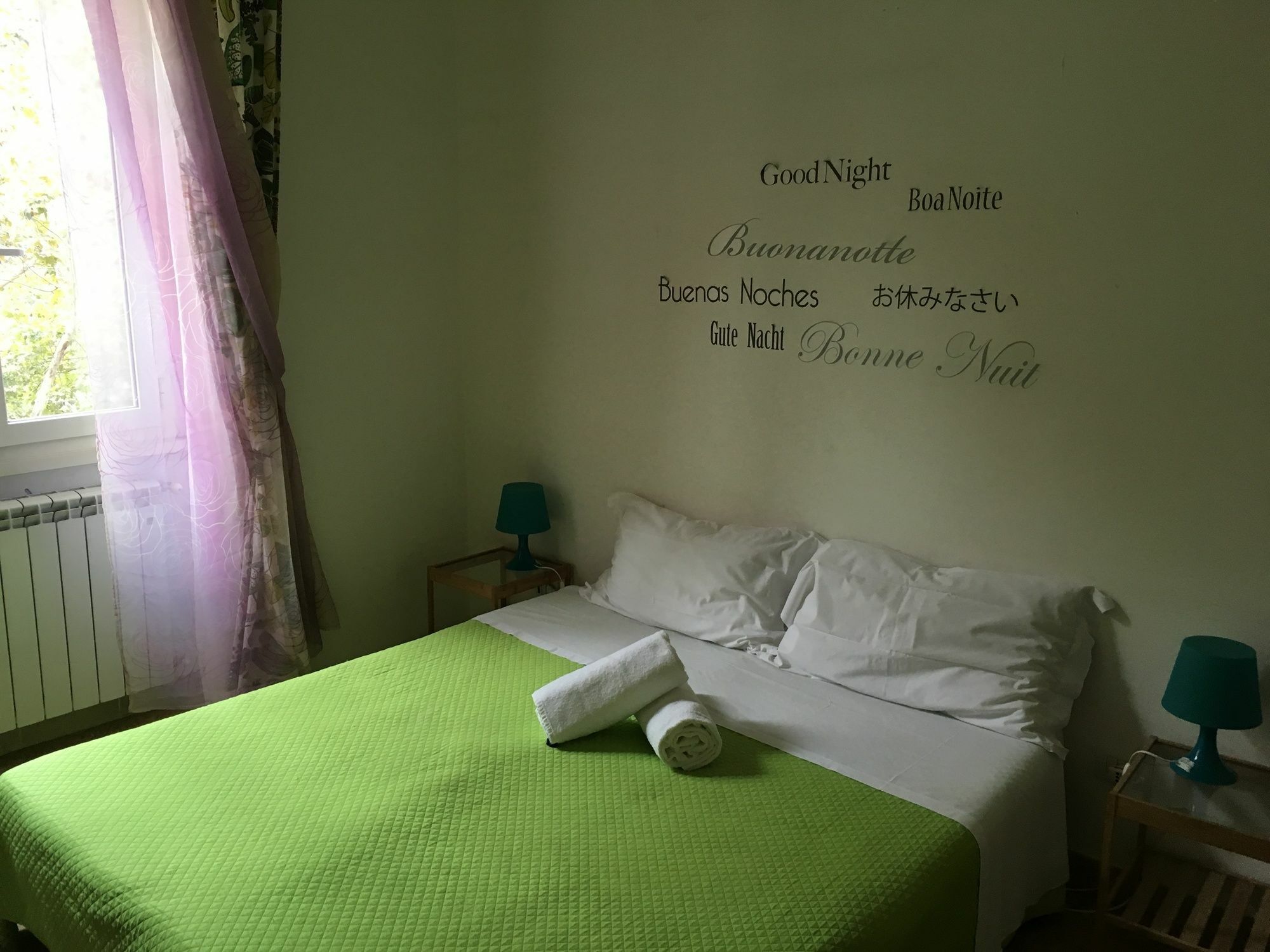 Giuly Guesthouse ローマ エクステリア 写真