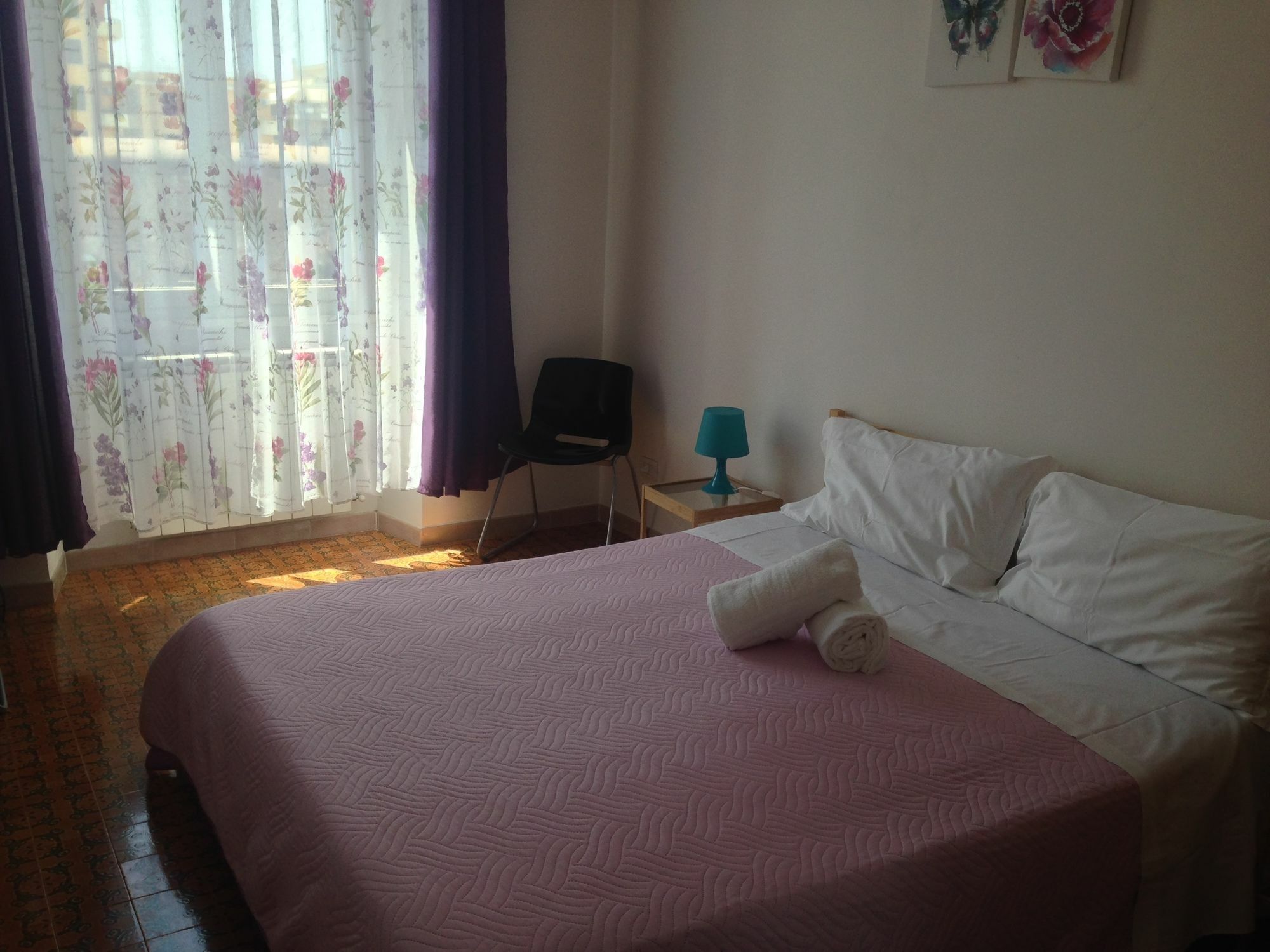 Giuly Guesthouse ローマ エクステリア 写真