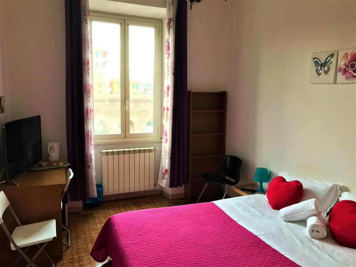 Giuly Guesthouse ローマ エクステリア 写真